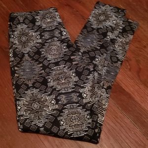 Pattern leggings